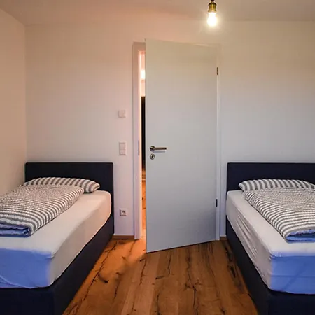 아파트 Ferienwohnung Bodenseeblick Nr 7 *