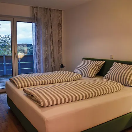 아파트 Ferienwohnung Bodenseeblick Nr 7 *